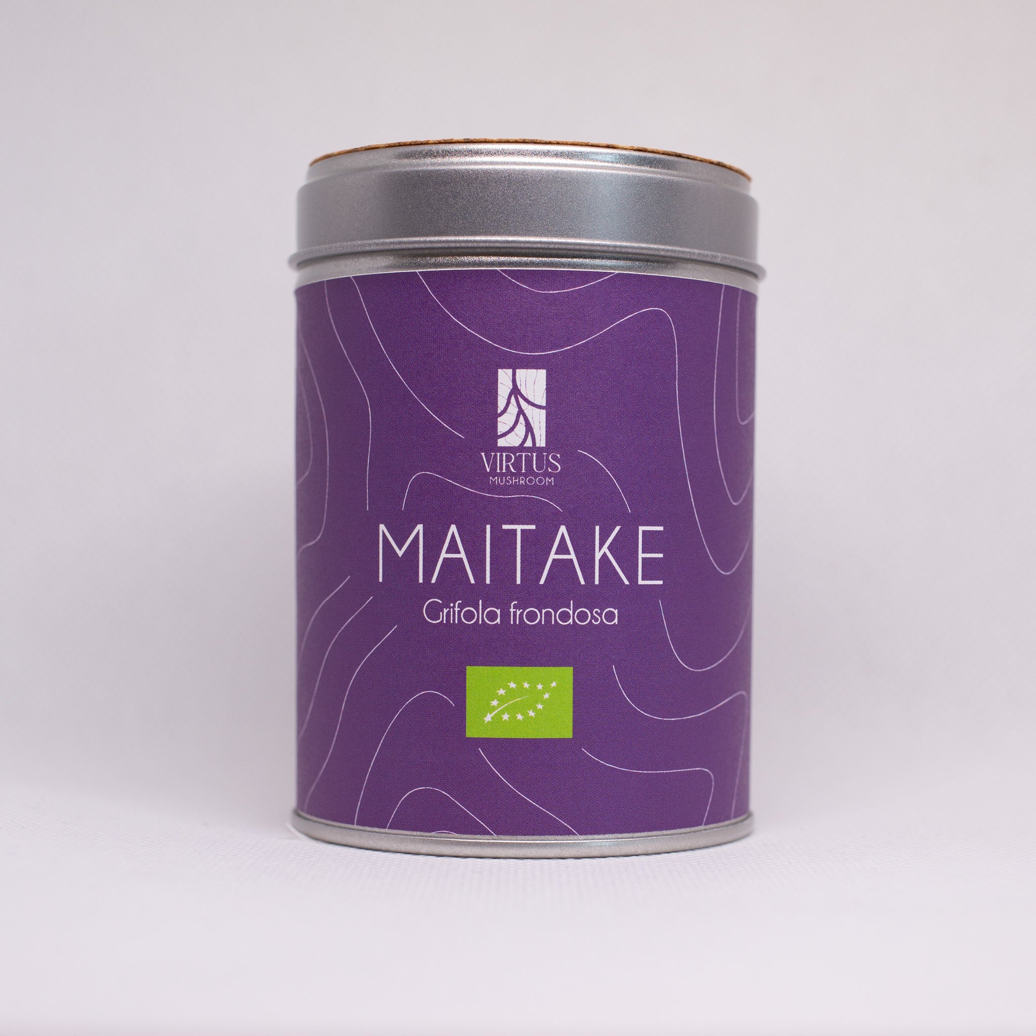 Maitake (Grifola frondosa) biologico: barattolo con tappo in sughero isolato su campo bianco - Virtus Mushroom