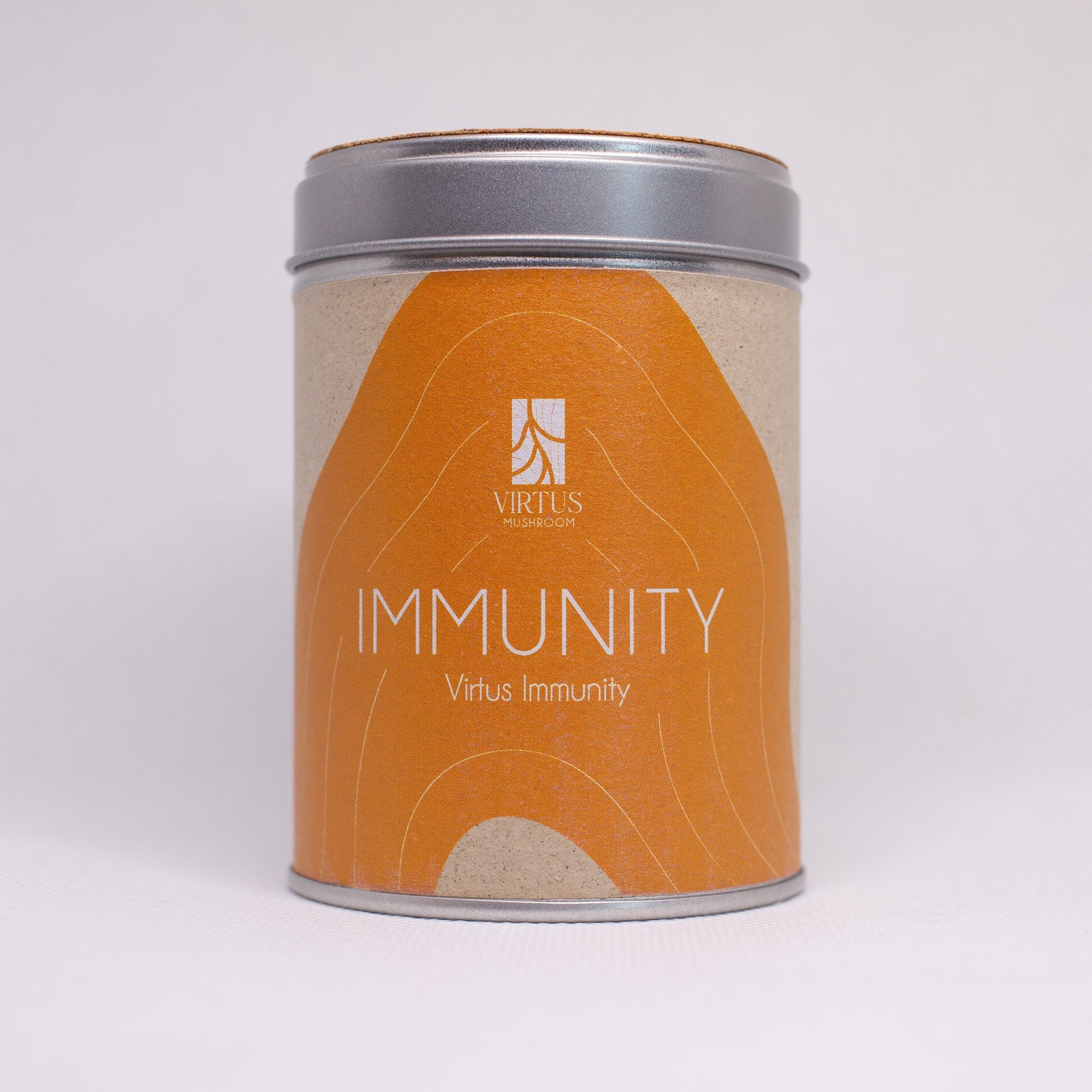 Virtus Immunity biologico in polvere, barattolo in latta su fondo bianco - Virtus Mushroom